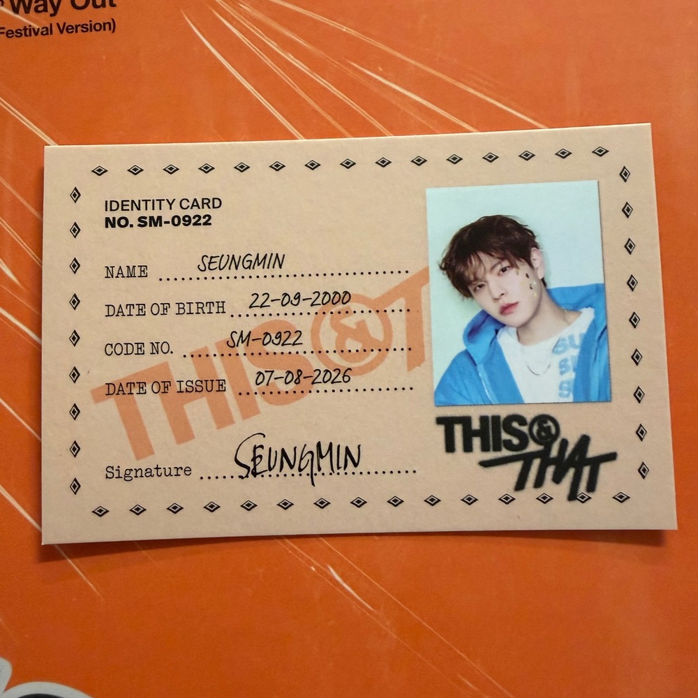 STRAY KIDS SEUNGMIN This & That ID Card